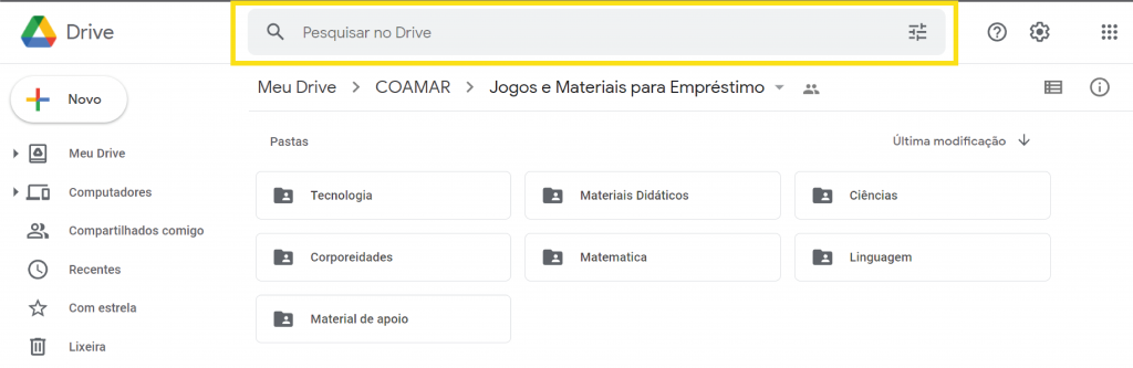 Imagem destacando com um retangulo amarelo a barra de pesquisa do google drive na parte superios da pagina